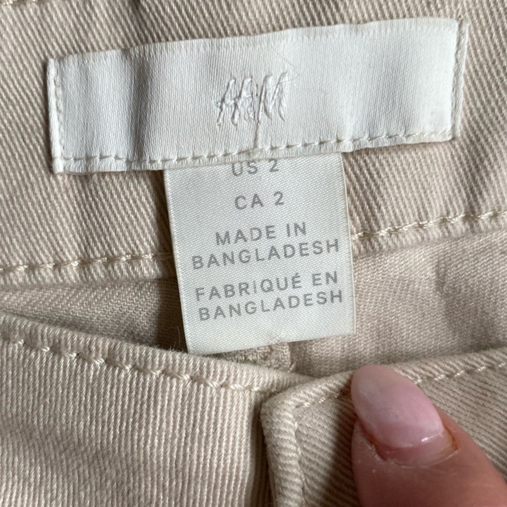 H&M shorts - Picture 3 of 3